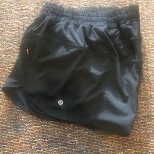 Lululemon Hotty Hot Short